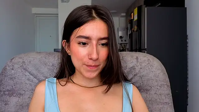 Adhara Kitten online show from July 2026 02:35:01 PM
