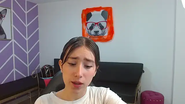 Adhara Kitten online show from October 2025 12:57:02 PM
