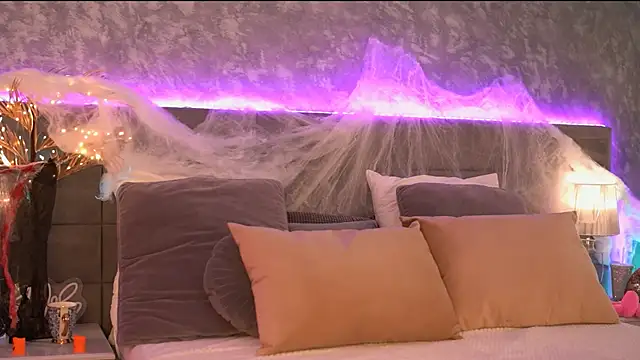 SofiBabe online show from October 2025 05:50:01 AM