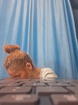 aellabeyonce online show from November 2025 10:26:01 AM