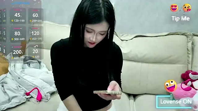 xiaoLI-2025 online show from March 2026 03:29:01 PM