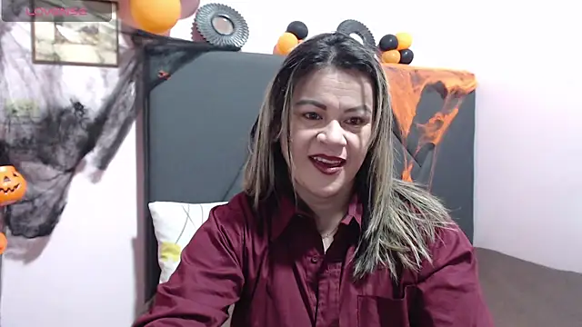 pamela echeverria online show from October 2025 10:50:02 AM