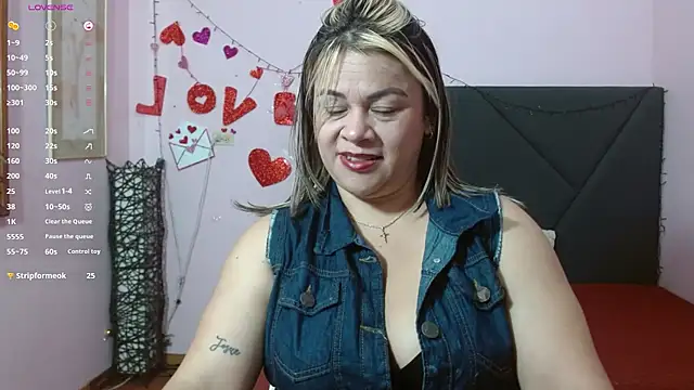 pamela echeverria online show from June 2026 12:05:02 PM