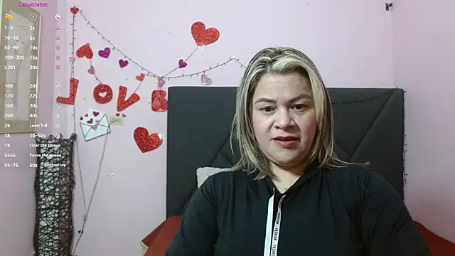 pamela echeverria online show from May 2026 11:07:01 AM
