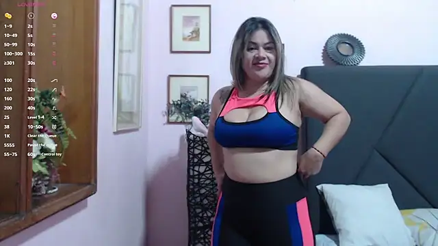 pamela echeverria online show from September 2025 10:33:01 AM