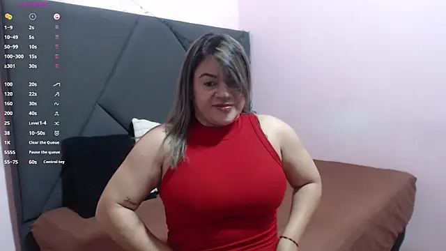 pamela echeverria online show from February 2026 11:21:02 AM