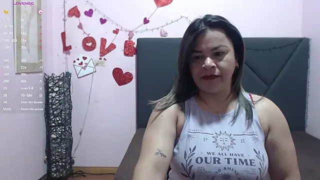 pamela echeverria online show from April 2026 11:22:02 AM