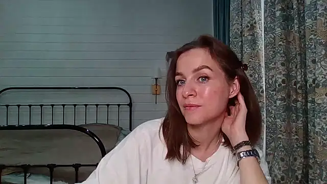 Snapshot of Niravyn_ chatting on October 2025 06:56:01 AM Niravyn online show from October 2025 06:56:01 AM