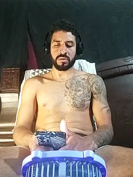 Alexsexygamer online show from December 2025 08:11:01 PM