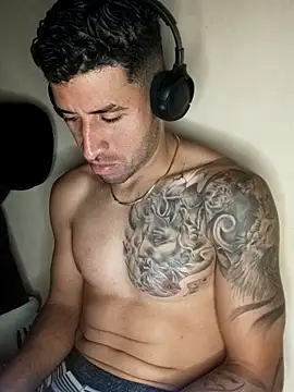 Alexsexygamer online show from November 2025 12:36:02 AM