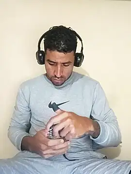 Alexsexygamer online show from November 2025 12:30:01 PM