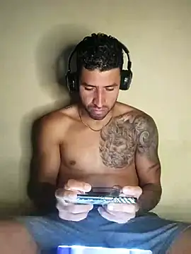 Alexsexygamer online show from November 2025 01:22:02 AM