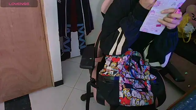 Terraelowen online show from November 2025 11:32:02 AM