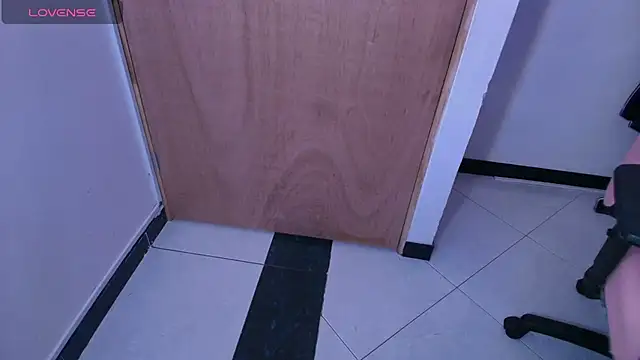 Terraelowen online show from November 2025 11:37:01 AM