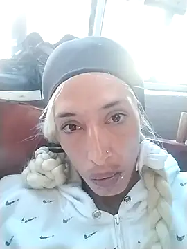 Snapshot of catrina_love chatting on September 2025 09:59:01 PM catrina love online show from September 2025 09:59:01 PM