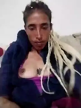Snapshot of catrina_love chatting on April 2026 06:53:01 PM catrina love online show from April 2026 06:53:01 PM