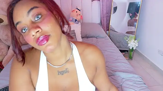 Sofia Stanley online show from May 2026 12:44:01 PM