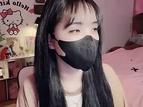 keelinnn19 online show from February 2026 06:17:02 PM