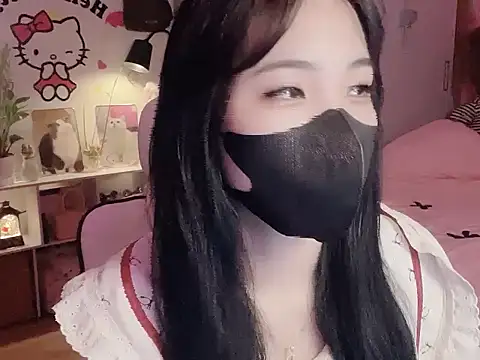 keelinnn19 online show from February 2026 06:16:01 PM