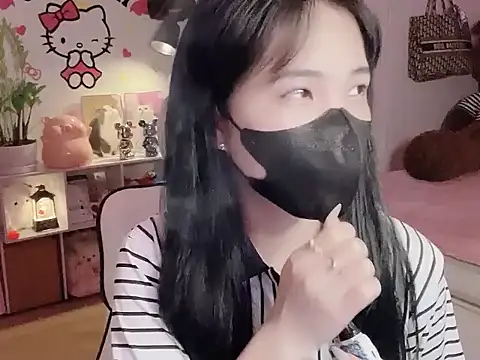 keelinnn19 online show from February 2026 05:02:01 PM