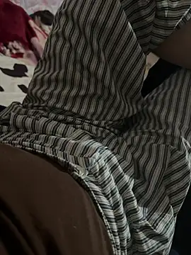 keelinnn19 online show from February 2026 02:02:01 PM