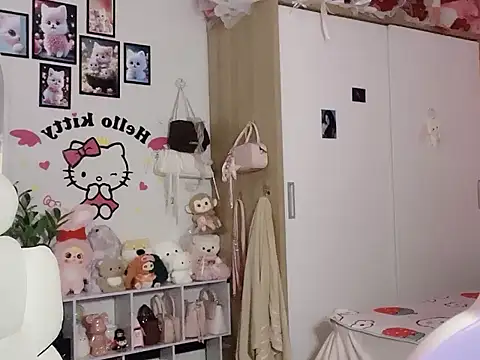 keelinnn19 online show from November 2025 06:47:02 PM