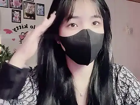 keelinnn19 online show from November 2025 07:36:02 PM