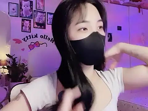keelinnn19 online show from October 2025 07:04:02 PM