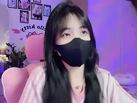 keelinnn19 online show from September 2025 06:08:02 PM