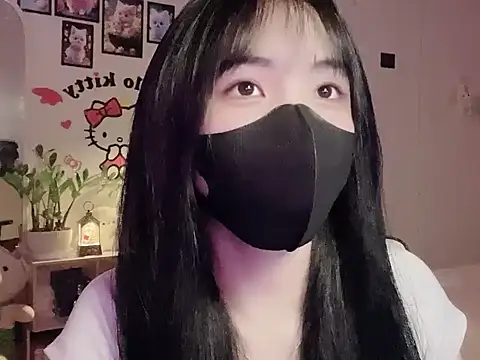 keelinnn19 online show from December 2025 06:54:02 PM