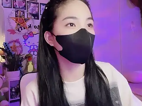 keelinnn19 online show from October 2025 08:21:01 PM