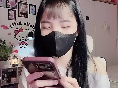 keelinnn19 online show from November 2025 07:25:02 PM