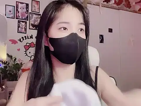 keelinnn19 online show from November 2025 05:50:02 PM