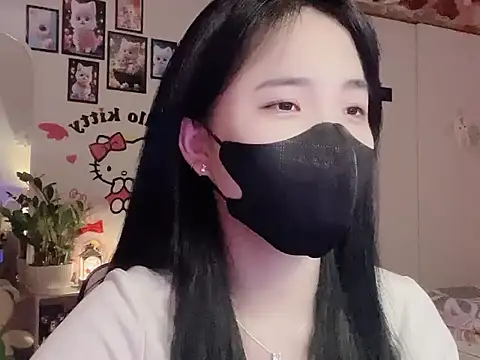 keelinnn19 online show from November 2025 06:29:02 PM