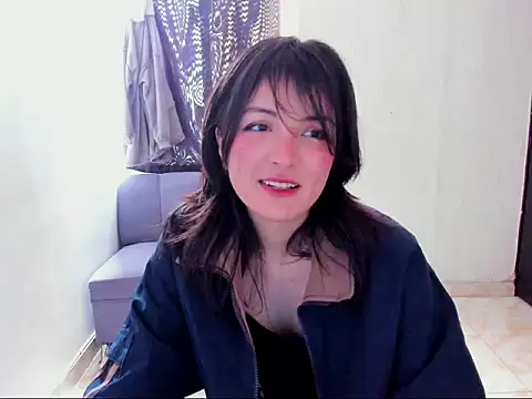 Snapshot of LilyWest19 chatting on December 2025 06:35:01 PM LilyWest19 online show from December 2025 06:35:01 PM