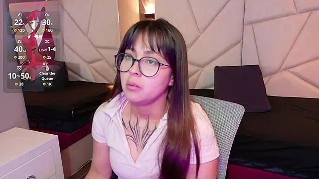 sophiaa 7 online show from October 2025 02:40:02 PM