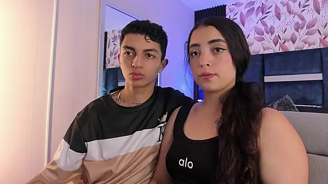 NickandAbby  online show from February 2026 07:43:01 PM