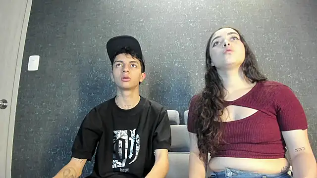 NickandAbby  online show from February 2026 07:21:02 PM