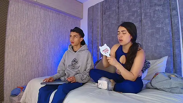 NickandAbby  online show from March 2026 11:05:01 AM