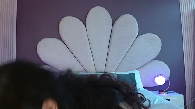 Snapshot of NickandAbby_ chatting on September 2025 01:00:02 PM NickandAbby online show from September 2025 01:00:02 PM