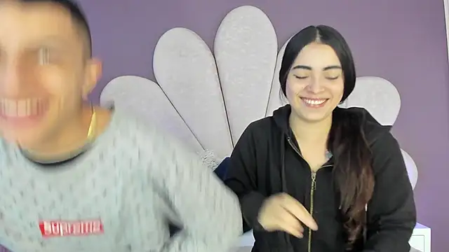 Snapshot of NickandAbby_ chatting on September 2025 12:00:02 PM NickandAbby online show from September 2025 12:00:02 PM