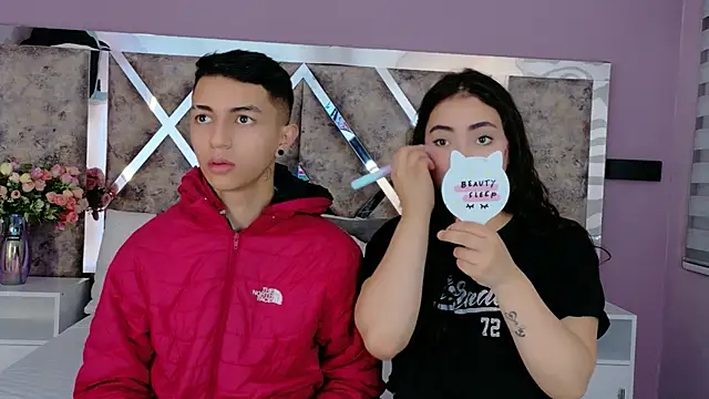 Snapshot of NickandAbby_ chatting on November 2025 12:17:01 PM NickandAbby online show from November 2025 12:17:01 PM