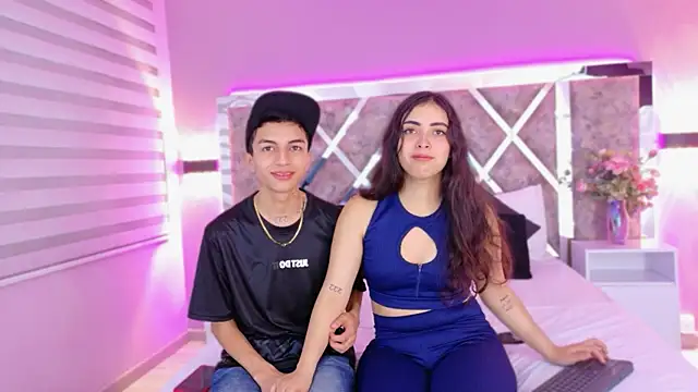 NickandAbby  online show from June 2026 08:21:01 PM