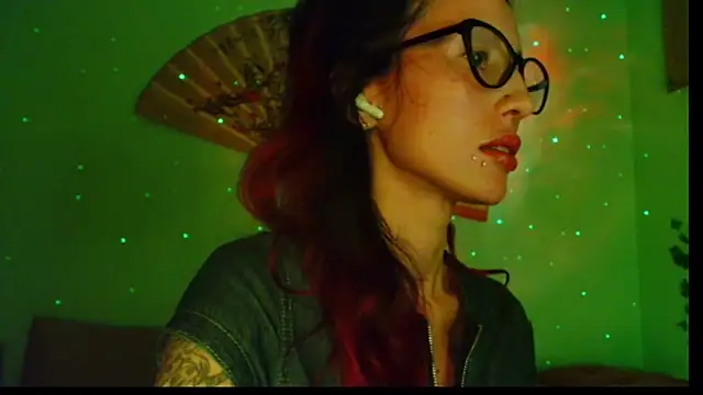 KiotoShine online show from November 2025 07:40:02 PM