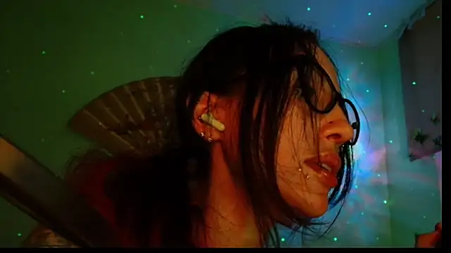 KiotoShine online show from December 2025 06:28:02 PM