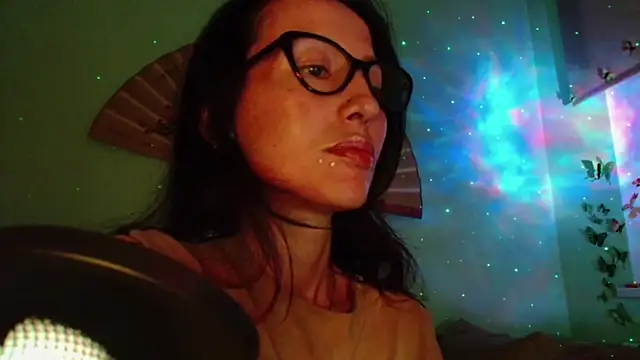 Snapshot of KiotoShine chatting on January 2026 09:51:02 PM KiotoShine online show from January 2026 09:51:02 PM