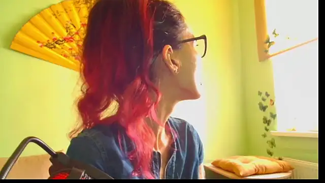 KiotoShine online show from September 2025 01:11:02 PM