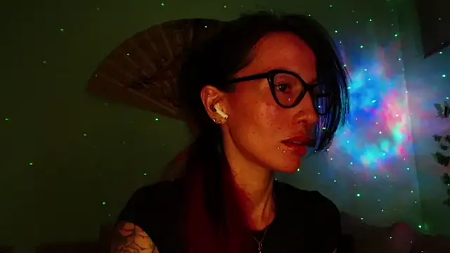 Snapshot of KiotoShine chatting on February 2026 08:52:02 PM KiotoShine online show from February 2026 08:52:02 PM