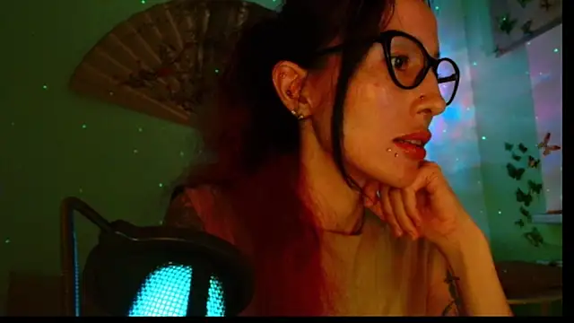 KiotoShine online show from December 2025 04:39:02 PM