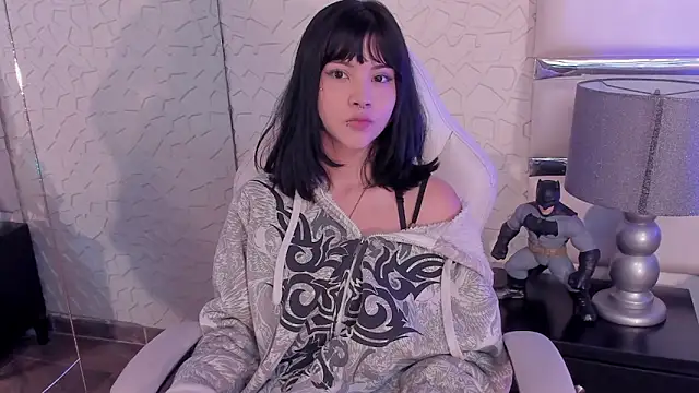 TatiLee online show from March 2026 11:41:01 AM